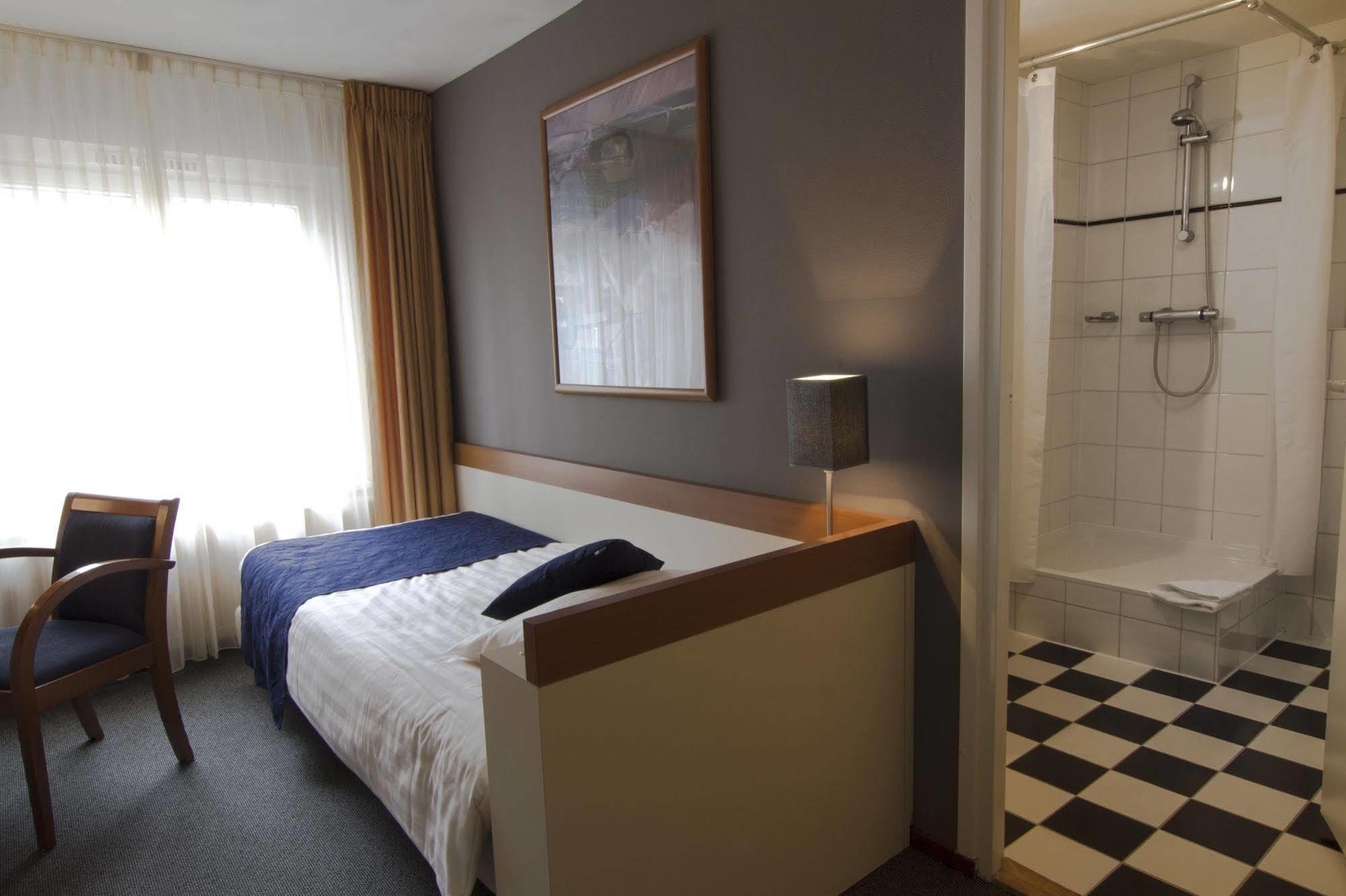 Hotel Boer Goossens Den Dungen Exterior photo